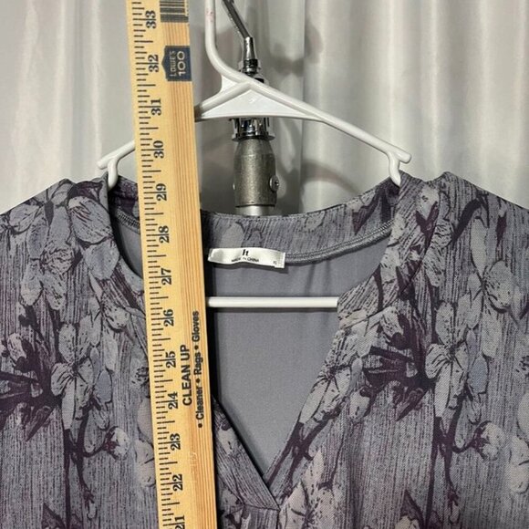 IT Gray Floral Ruffle Sleeve Blouse Top Women’s XL Tunic - Picture 6 of 10